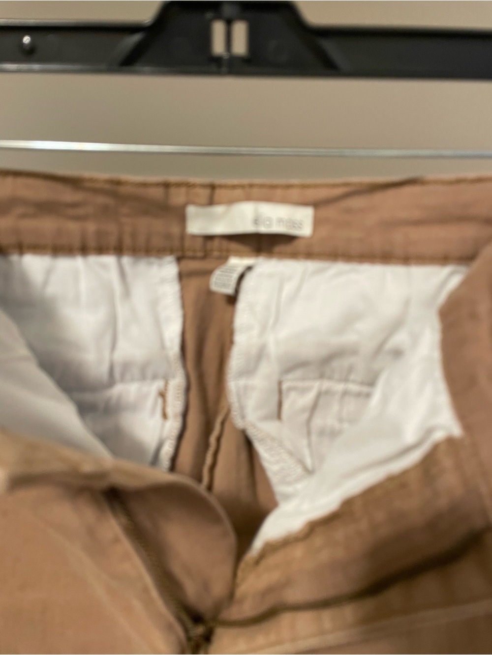 Ella Moss Cropped Wide-Leg Pants in Tann - Picture 3 of 6